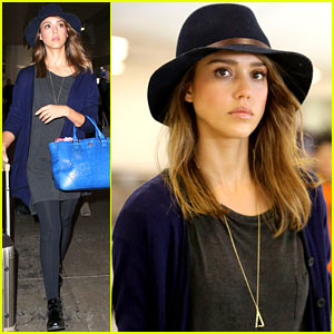 Jessica Alba: Back Home for Thanksgiving Holiday!