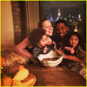 Mariah Carey: Thanksgiving Family Photo with Nick Cannon & Twins Moroccan and Monroe