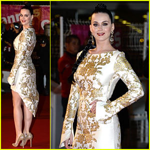 Katy Perry: Golden Girl at NRJ Music Awards 2013!