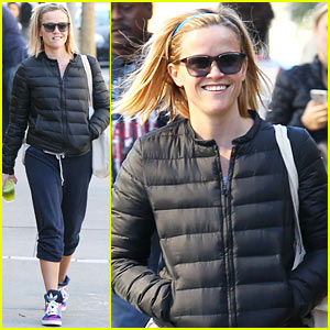Reese Witherspoon Spends Sunday with Her Gal Pal!