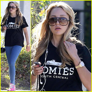 Amanda Bynes Steps Out Solo in the New Year