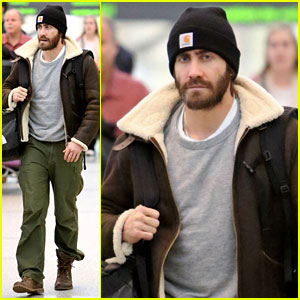 Jake Gyllenhaal: Low-Key Arrival in Toronto