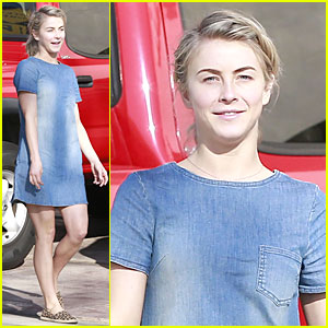 Julianne Hough Supports Geoff Stults' New Show 'Enlisted'!
