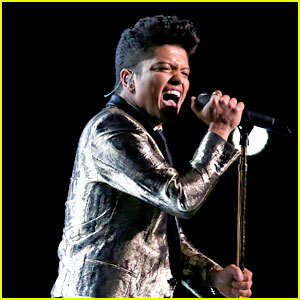 Bruno Mars: Super Bowl Halftime Show 2014 (Video) - WATCH NOW!
