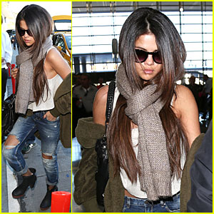 Selena Gomez Rips It Up for LAX Airport Departure!