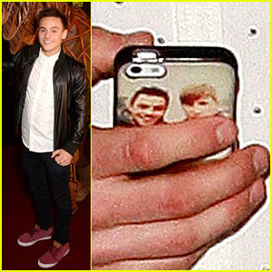 Tom Daley Steps Out with His Dustin Lance Black Phone Case