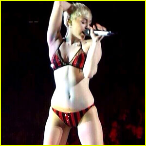 Miley Cyrus Misses Quick Change, Performs in Her Underwear!