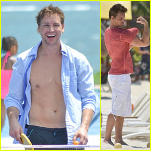 Peter Facinelli Is a Sexy Shirtless Stud In Cancun!