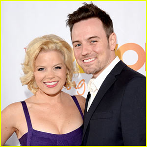 Smash's Megan Hilty: Pregnant with Husband Brian Gallagher's Baby!