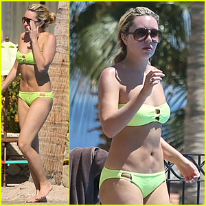 Amanda Bynes Shows Off Bangin' Bikini Body on Birthday Vacation in Cabo!