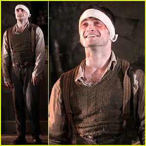 Daniel Radcliffe Takes a Much Deserved Bow in Official Broadway Return with 'Cripple of Inishmaan'!