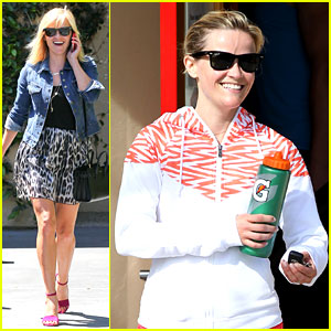 Reese Witherspoon Can't Stop Smiling & We Love Her For It!