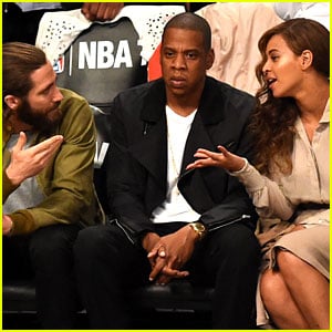 Beyonce & Jake Gyllenhaal Leave Jay Z Out of Their Conversation - See the Funny Pic!