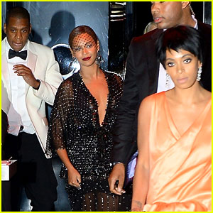 Jay Z Leaves in Separate Car After Solange Knowles Attack