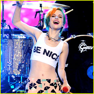 Paramore Performs 'Ain't It Fun' with Jena Irene - Watch Now!