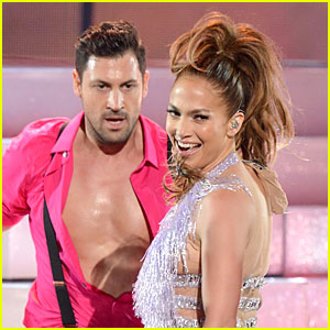 Are Jennifer Lopez & Maksim Chmerkovskiy Dating?