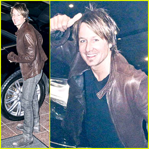 Keith Urban Opens Up About Wife Nicole Kidman On Stage!