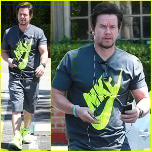 Mark Wahlberg's Buff Torso Never Fails to Impress!