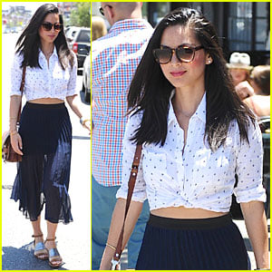 Olivia Munn Prefers Classic Trend Since It Fits Her Body More!