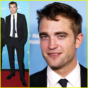 Robert Pattinson is Dapper & Dashing at 'Rover' Sydney Premiere!