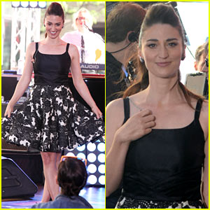 Sara Bareilles Brings the House Down with 'Brave' on 'Today' Show! (Videos)