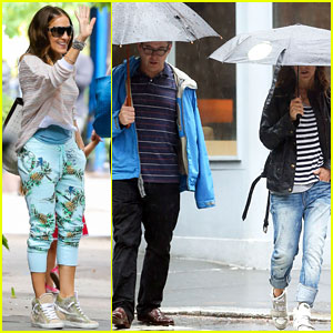Sarah Jessica Parker & Matthew Broderick Take a Stroll in the Rain!