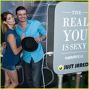 Ashley Greene Gets Real at Just Jared's Summer Fiesta in Aerie Photo Booth