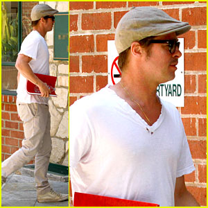 Brad Pitt Brings His Script Along to a Doctor's Appointment