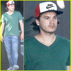 Emile Hirsch Spends His Day Hanging at Chateau Marmont with Female Companion