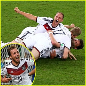 Germany Beats Argentina in World Cup 2014 Final - See Pics From the Game!