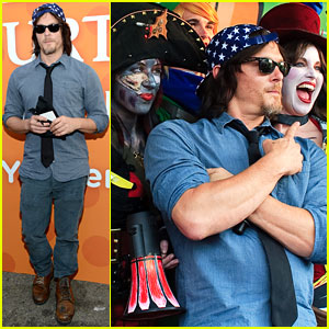 Walking Dead's Norman Reedus Judges a Comic-Con Cosplay Contest!