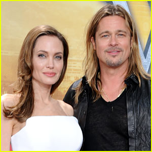 Angelina Jolie & Brad Pitt's Wedding Guest List Had 22 People!