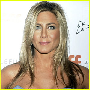 Jennifer Aniston Reveals Her Ideal Body Weight is Between 110 & 113 Pounds