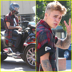 Justin Bieber Ditches Facial Hair Before Taking Spyder Cycle For Spin