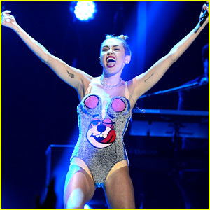 Miley Cyrus Returning to MTV VMAs After Controversy Last Year