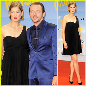 Pregnant Rosamund Pike Shows Off Her Baby Bump at 'Hector and the Search for Happiness' Berlin Premiere!