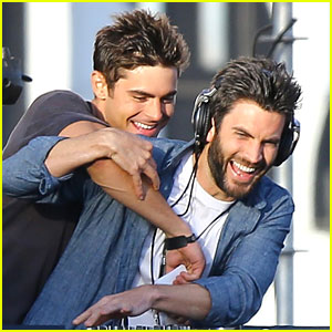 Zac Efron's Tickle Fest with Wes Bentley Is the Cutest Thing Ever!
