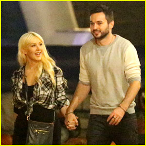 Christina Aguilera & Matthew Rutler Go Pumpkin Picking & Look So in Love!