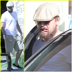 Leonardo DiCaprio Hangs Out With Tobey Maguire In Venice