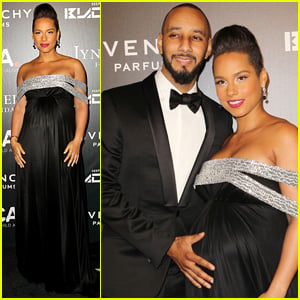 Swizz Beatz Holds Alicia Keys' Baby Bump on the Red Carpet
