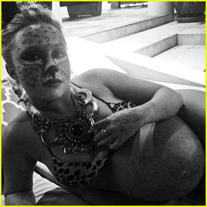 Hayden Panettiere Displays Bare Baby Bump in Bikini For Halloween, Says She's Gained 40 Pregnancy Pounds