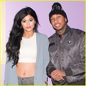 Kylie Jenner & Tyga 'Looked Like a Couple' During Last-Minute Holiday Shopping Trip