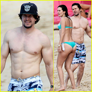 Mark Wahlberg Shows Off Ripped Shirtless Body in Barbados!
