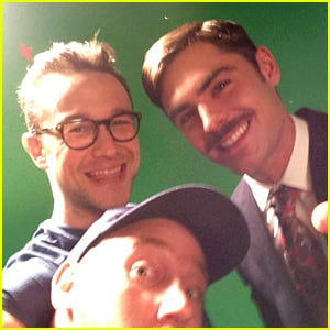 Zac Efron Sports a Full Mustache in This New Photo!
