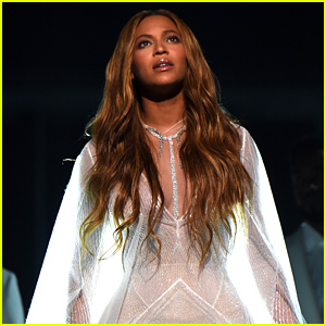 Beyonce's Grammys 2015 Performance - Watch the Behind-the-Scenes Video!