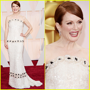 Julianne Moore Is Simply Stunning at the Oscars 2015
