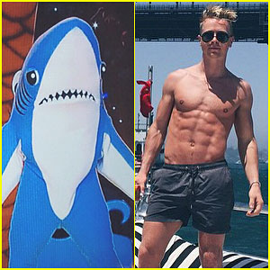 Katy Perry’s Dancing Shark Is Super Hot Under His Costume!
