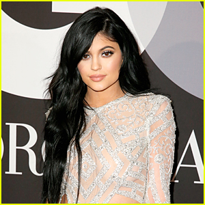 Kylie Jenner Clears Up All Those Pregnancy Rumors | Kylie Jenner