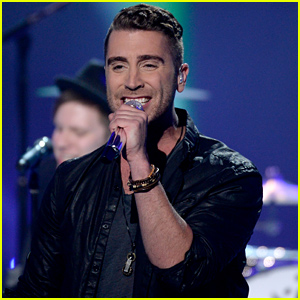 Nick Fradiani’s ‘American Idol’ Season 14 Finale Performances (Video)