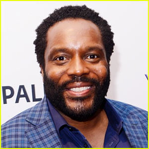 Walking Dead's Chad L. Coleman Screams at Subway Passengers in Crazy Video Footage